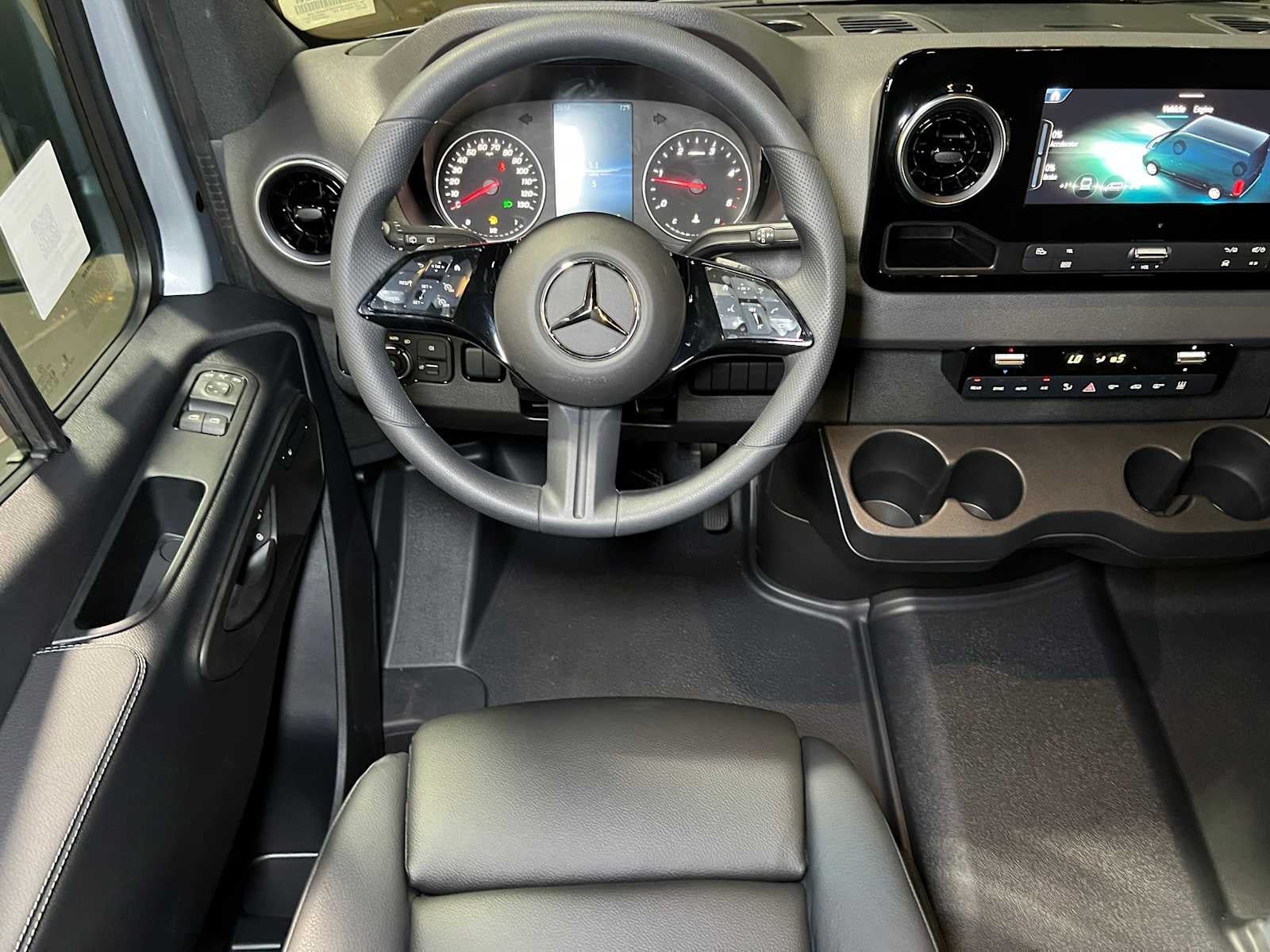 2025 Mercedes-Benz Sprinter Passenger Van 2500 Standard Roof I4 Diesel HO 144" RWD