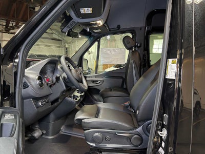 2025 Mercedes-Benz Sprinter Passenger Van 2500 Standard Roof I4 Diesel HO 144" RWD