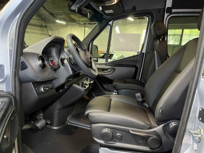 2025 Mercedes-Benz Sprinter Passenger Van 2500 Standard Roof I4 Diesel HO 144" RWD