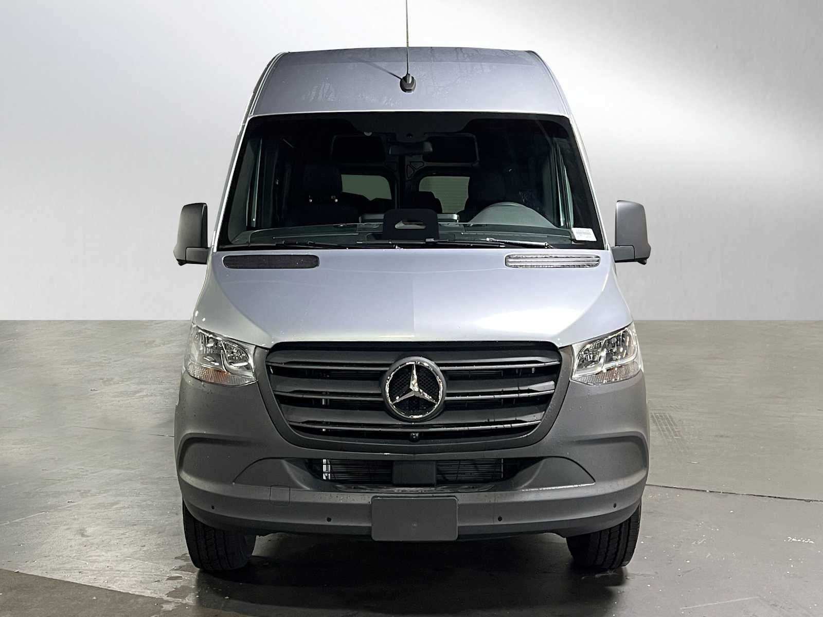 2025 Mercedes-Benz Sprinter Passenger Van 2500 Standard Roof I4 Diesel HO 144" RWD