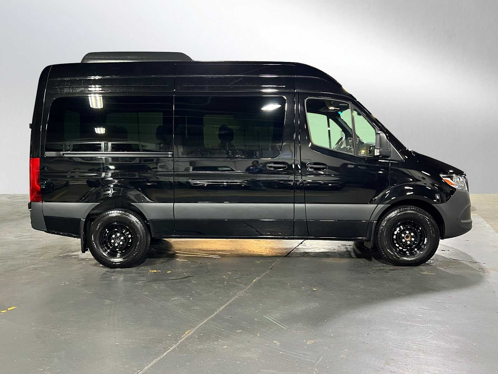 2025 Mercedes-Benz Sprinter Passenger Van 2500 Standard Roof I4 Diesel HO 144" RWD