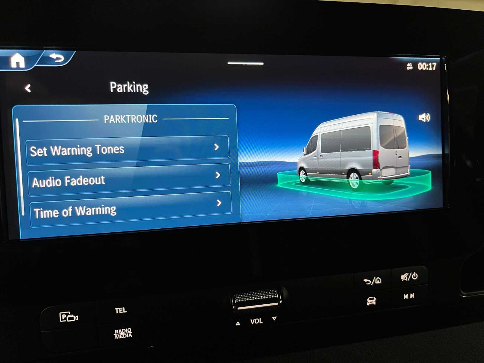 2025 Mercedes-Benz Sprinter Passenger Van 2500 Standard Roof I4 Diesel HO 144" RWD