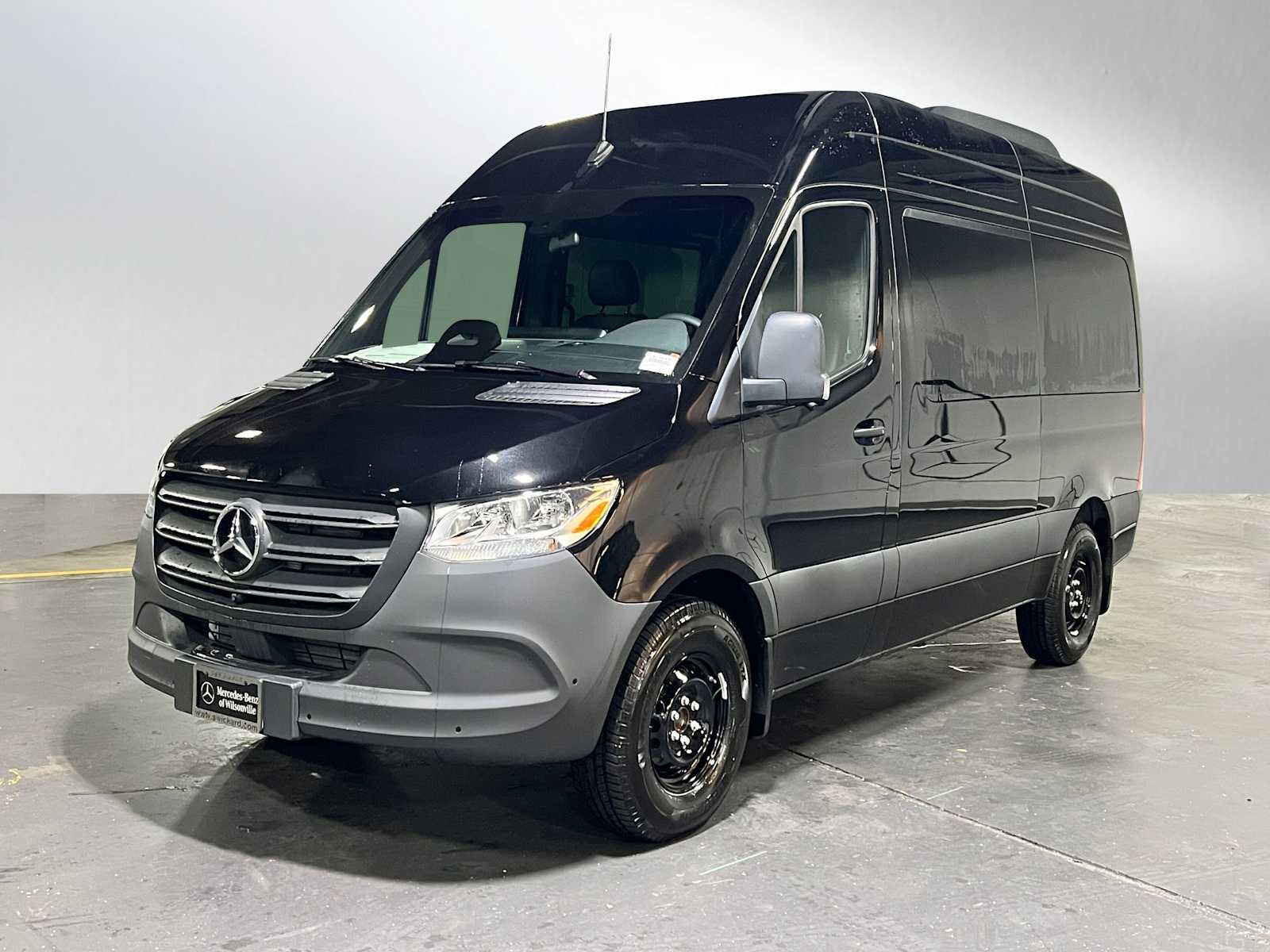 2025 Mercedes-Benz Sprinter Passenger Van 2500 Standard Roof I4 Diesel HO 144" RWD