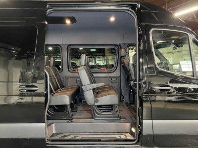 2025 Mercedes-Benz Sprinter Passenger Van 2500 Standard Roof I4 Diesel HO 144" RWD