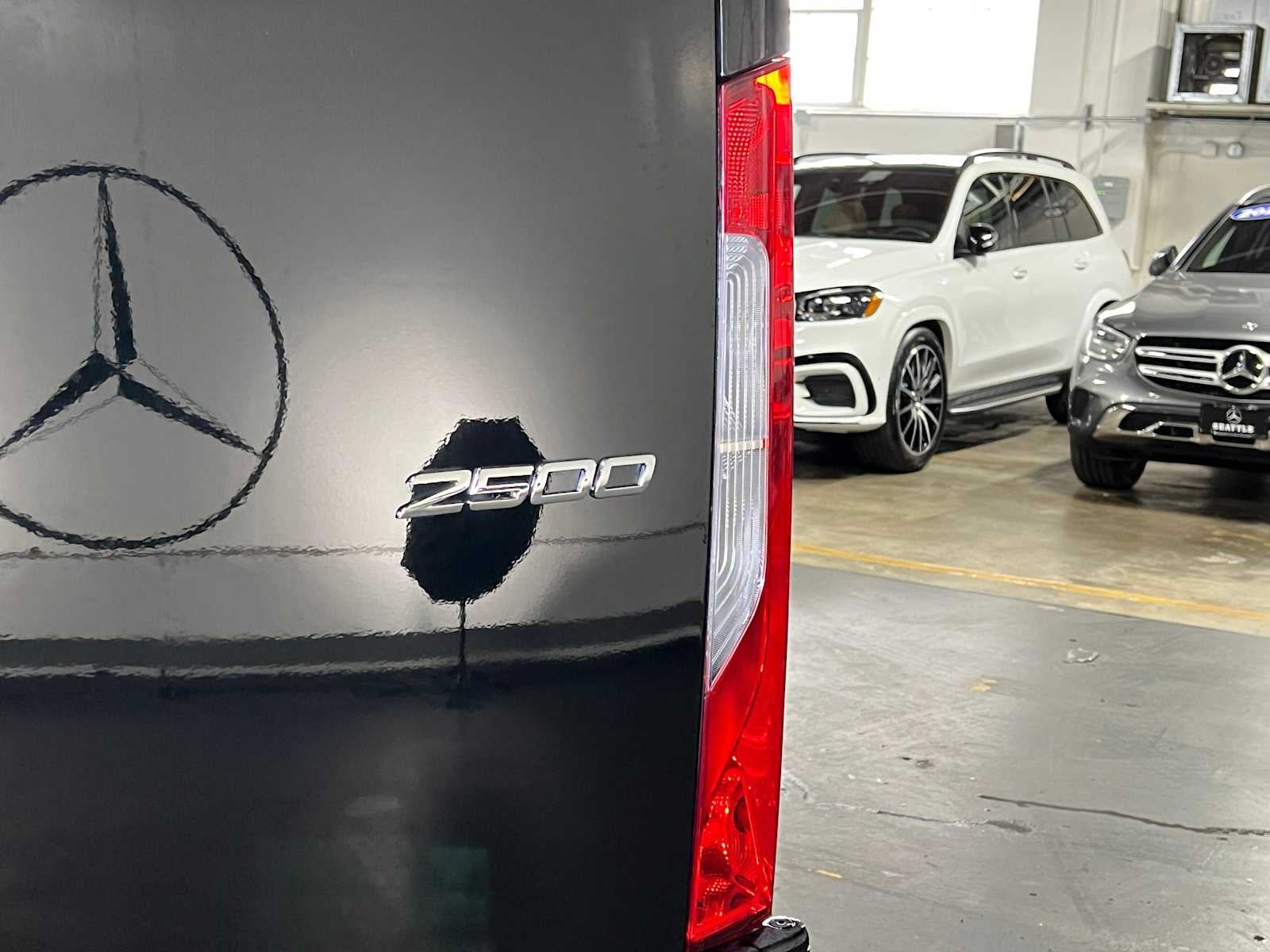 2025 Mercedes-Benz Sprinter Passenger Van 2500 Standard Roof I4 Diesel HO 144" RWD