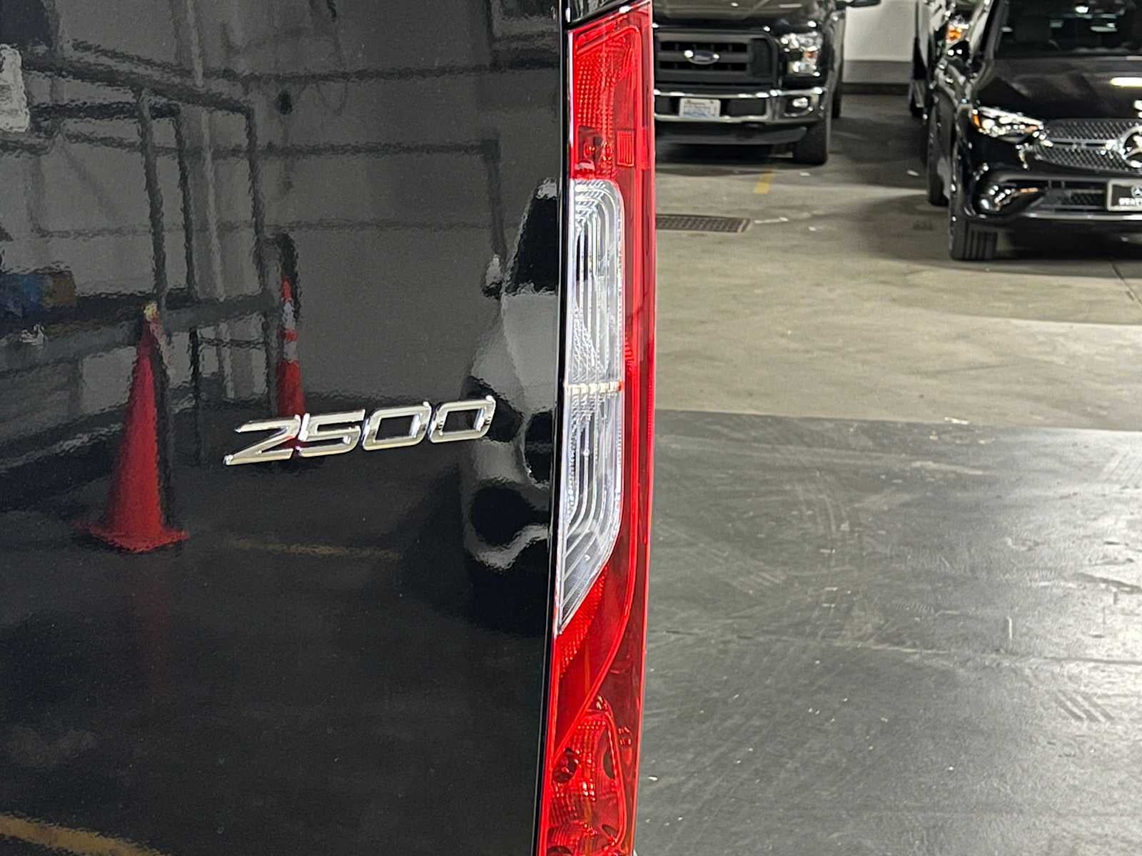 2025 Mercedes-Benz Sprinter Passenger Van 2500 Standard Roof I4 Diesel HO 144" RWD