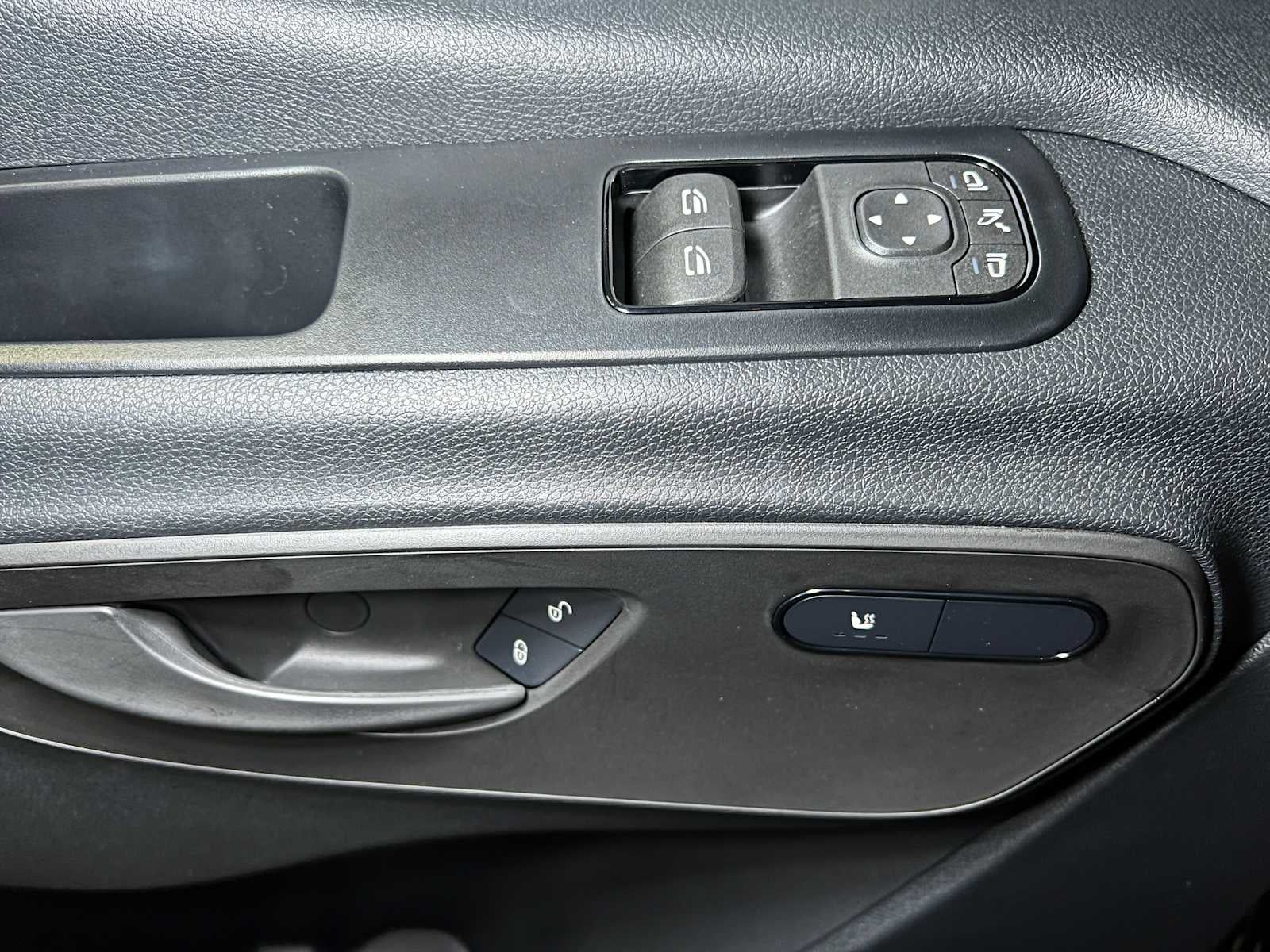 2025 Mercedes-Benz Sprinter Passenger Van 2500 Standard Roof I4 Diesel HO 144" RWD