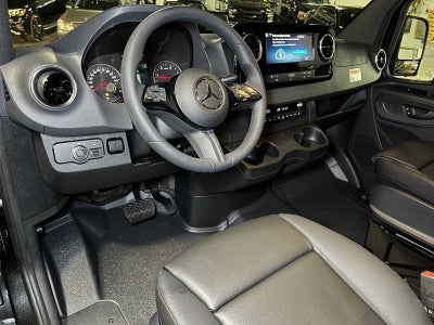 2025 Mercedes-Benz Sprinter Passenger Van 2500 Standard Roof I4 Diesel HO 144" RWD