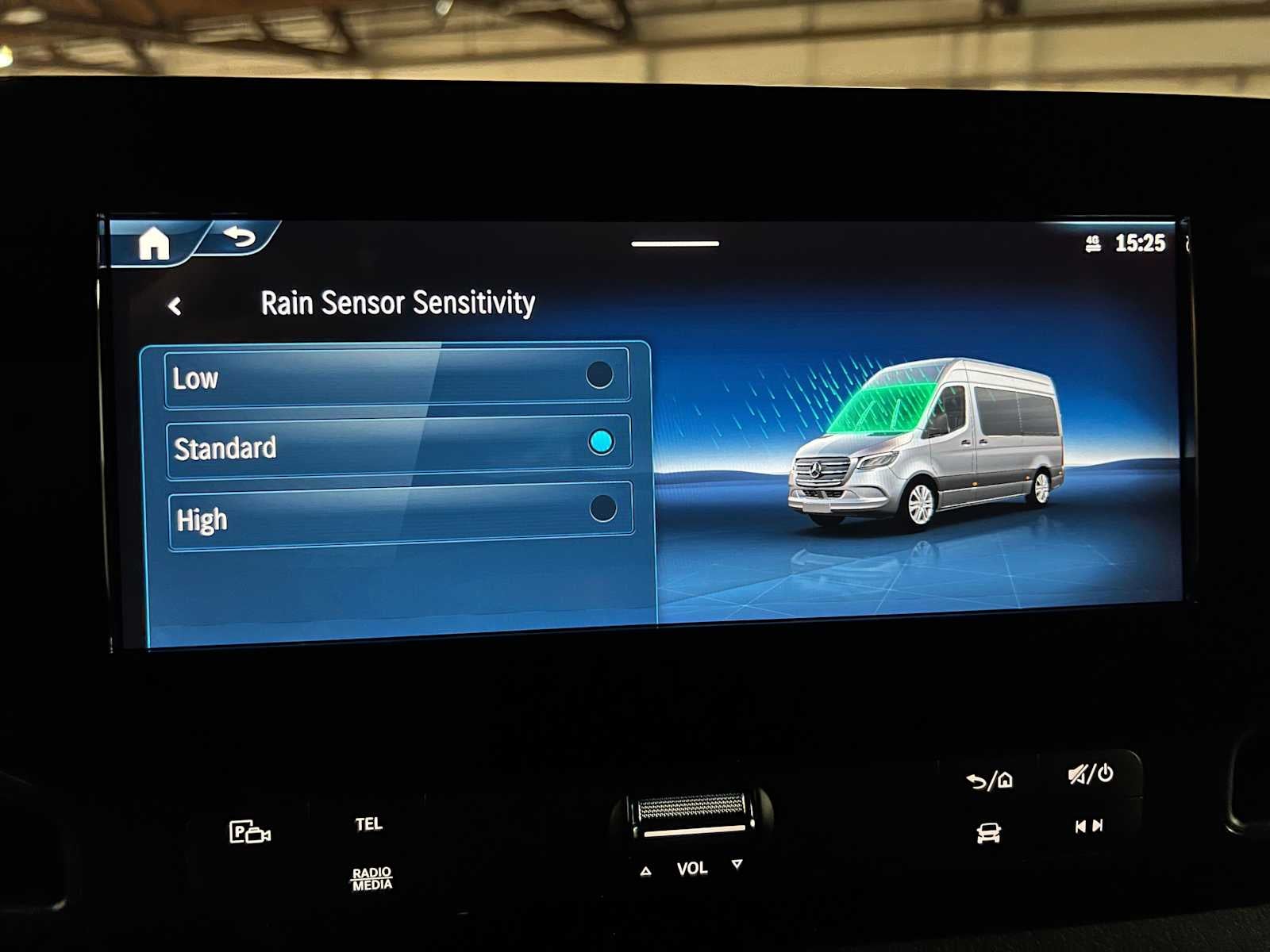 2025 Mercedes-Benz Sprinter Passenger Van 2500 Standard Roof I4 Diesel HO 144" RWD