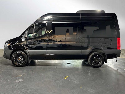 2025 Mercedes-Benz Sprinter Passenger Van 2500 Standard Roof I4 Diesel HO 144" RWD