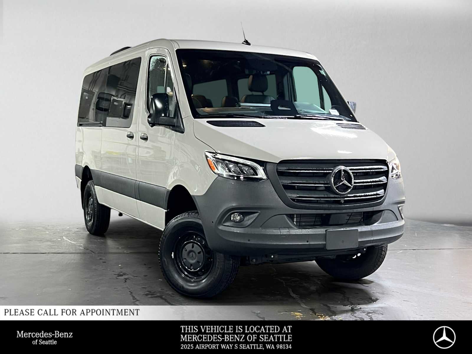 2026 Mercedes-Benz Sprinter Passenger 2500 Standard Roof I4 Diesel HO 144 AWD