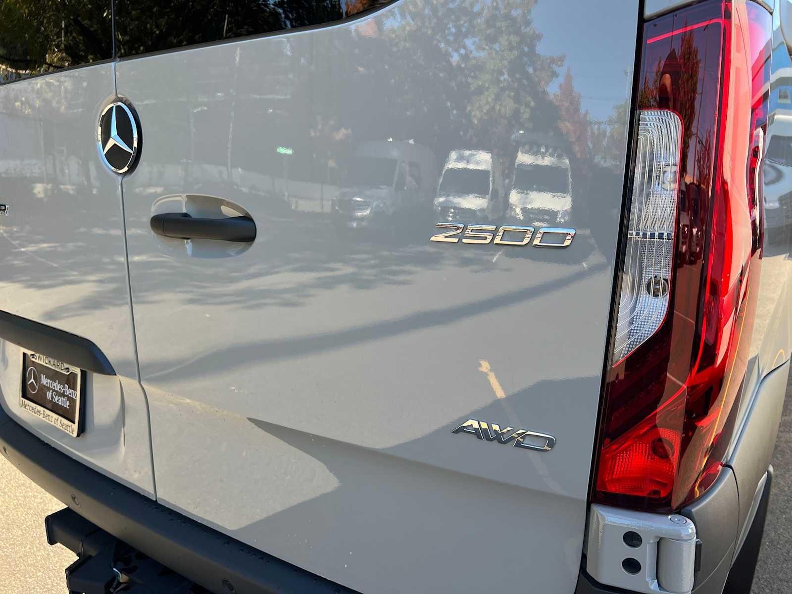 2026 Mercedes-Benz Sprinter Passenger 2500 Standard Roof I4 Diesel HO 144 AWD