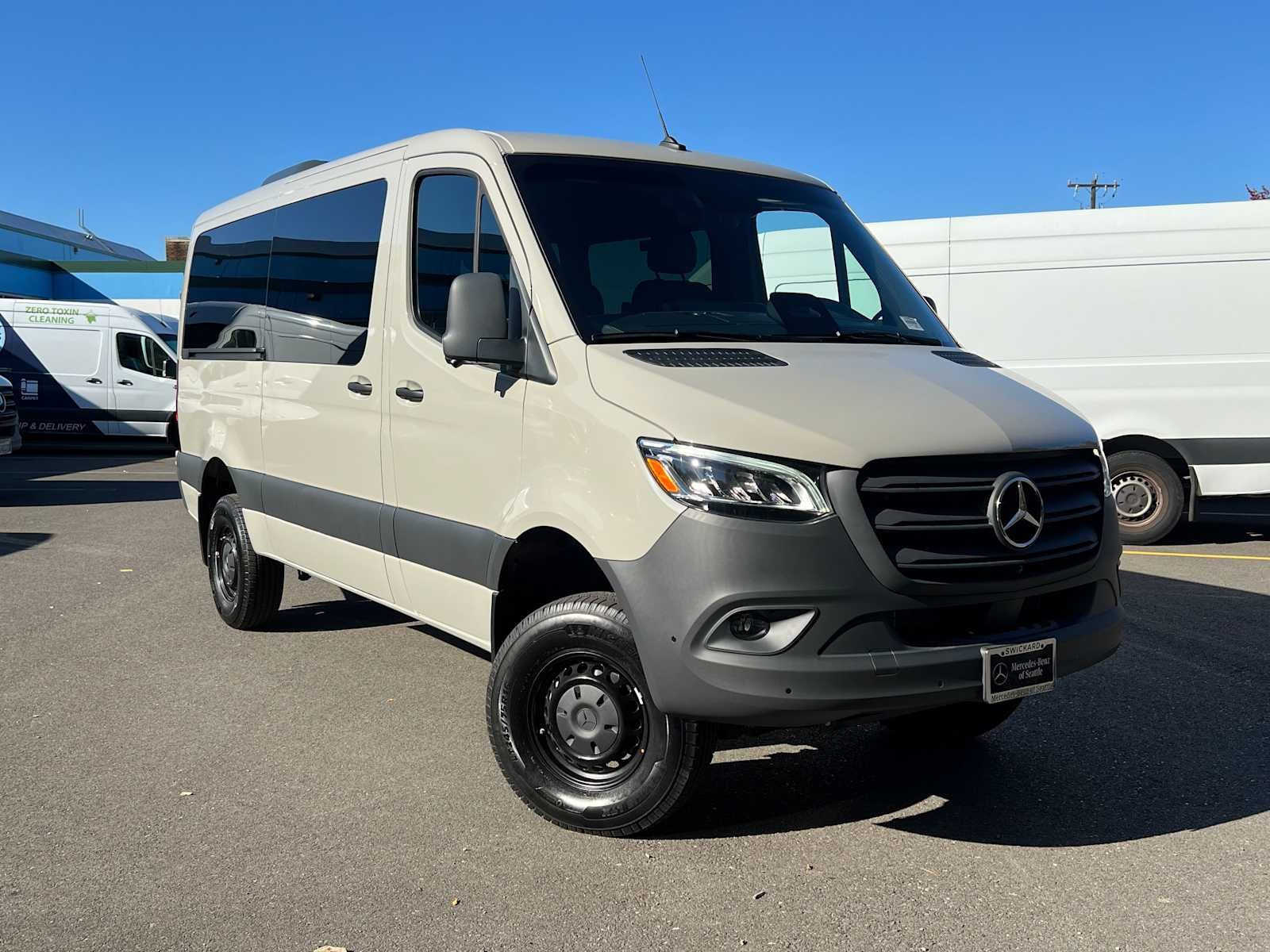 2026 Mercedes-Benz Sprinter Passenger 2500 Standard Roof I4 Diesel HO 144 AWD