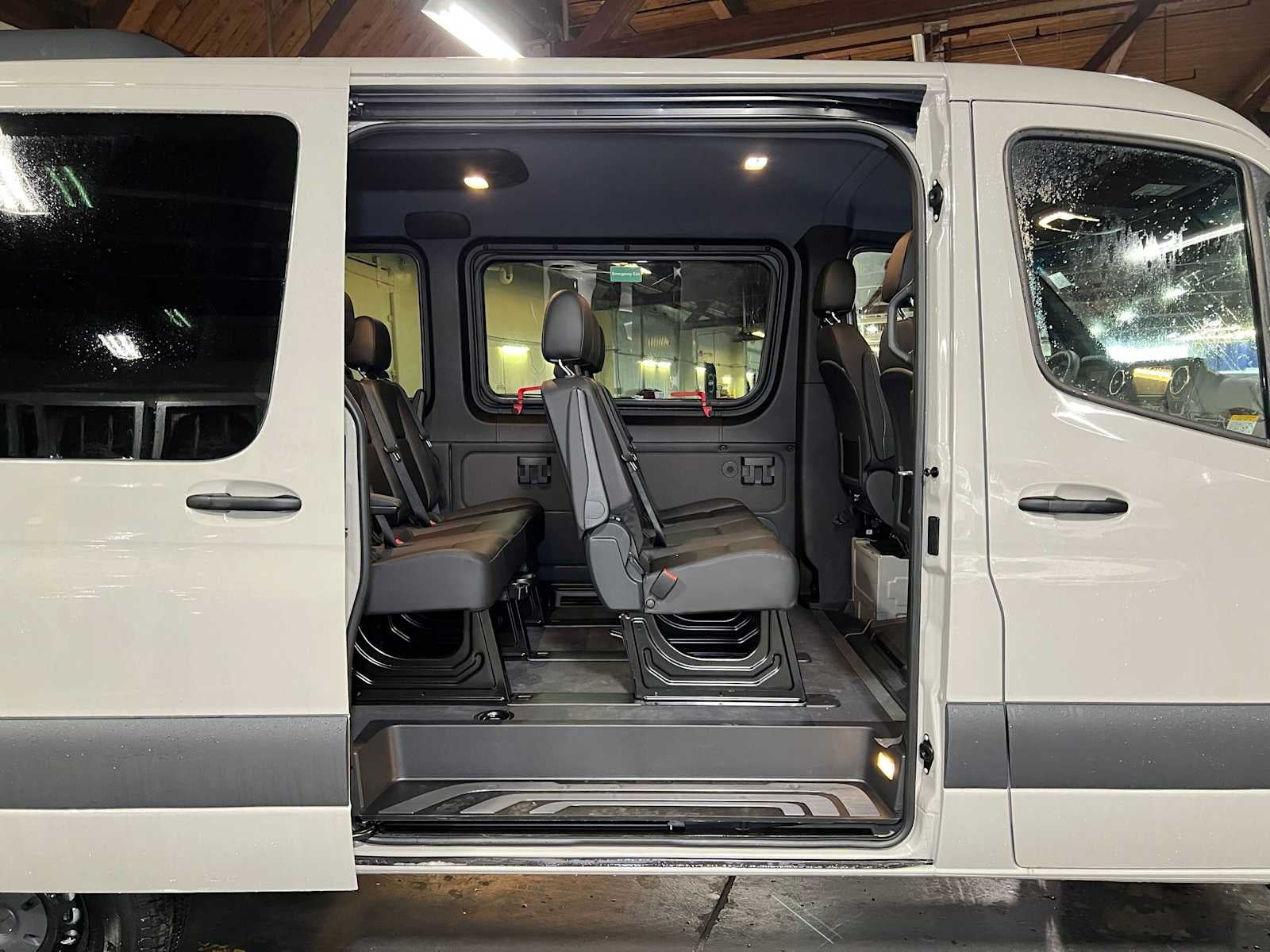 2026 Mercedes-Benz Sprinter Passenger 2500 Standard Roof I4 Diesel HO 144 AWD