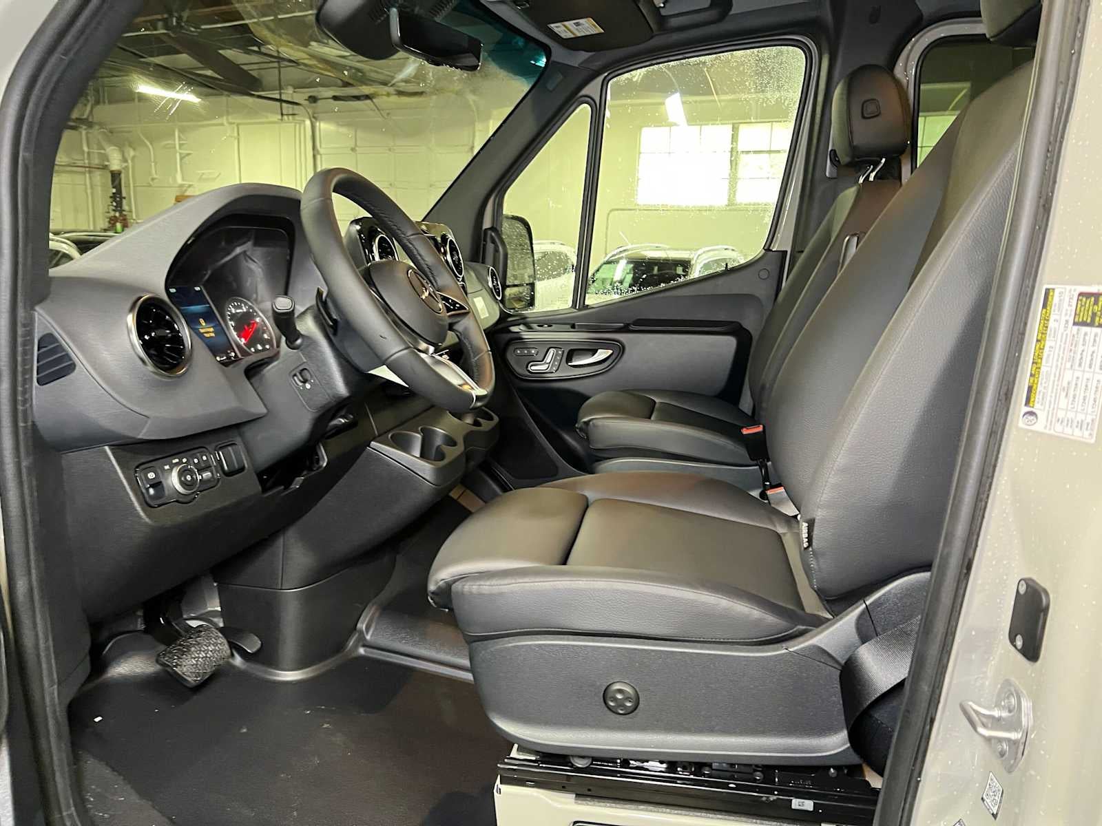 2026 Mercedes-Benz Sprinter Passenger 2500 Standard Roof I4 Diesel HO 144 AWD
