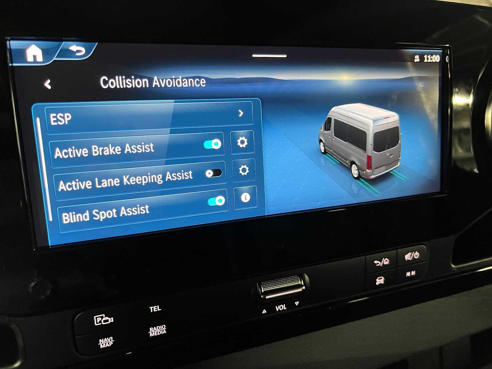 2026 Mercedes-Benz Sprinter Passenger 2500 Standard Roof I4 Diesel HO 144 AWD
