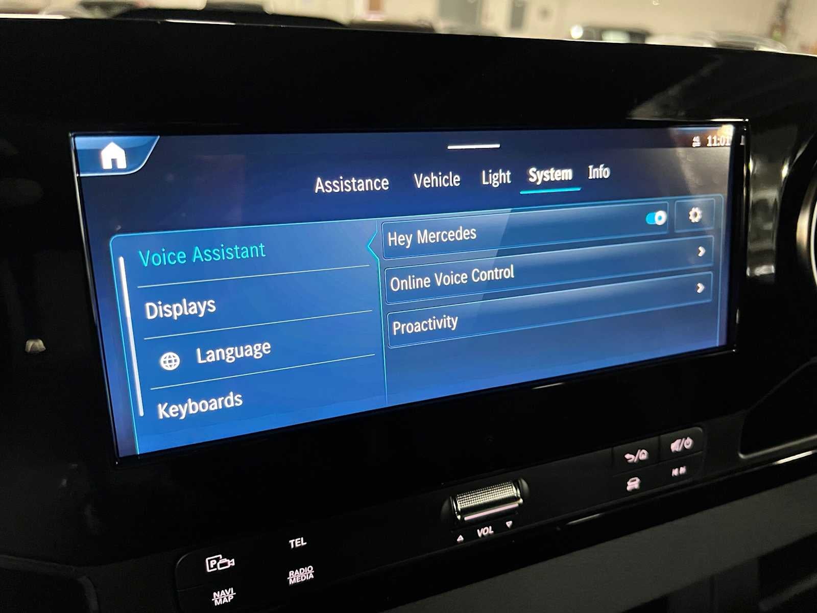 2026 Mercedes-Benz Sprinter Passenger 2500 Standard Roof I4 Diesel HO 144 AWD