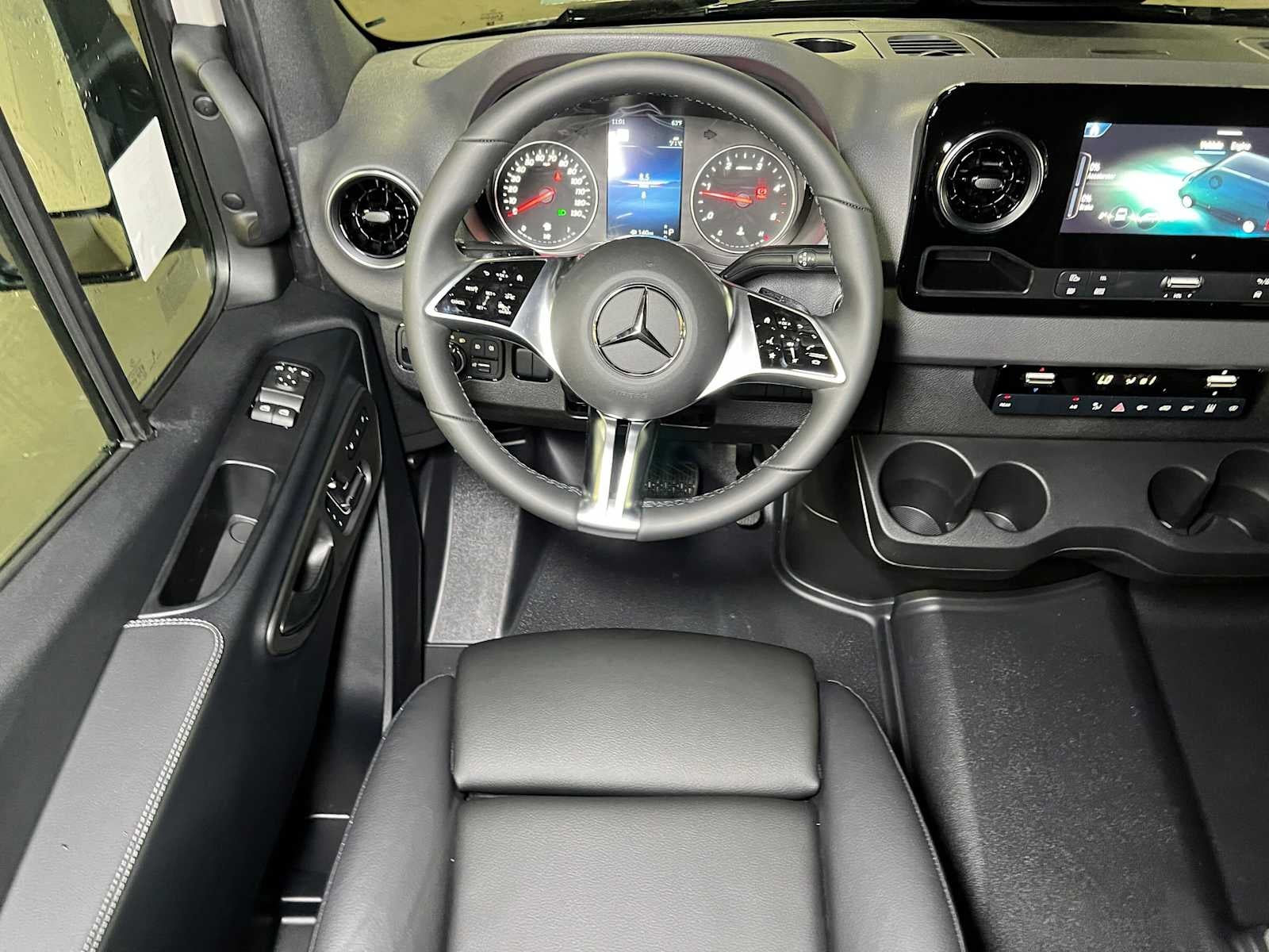 2026 Mercedes-Benz Sprinter Passenger 2500 Standard Roof I4 Diesel HO 144 AWD