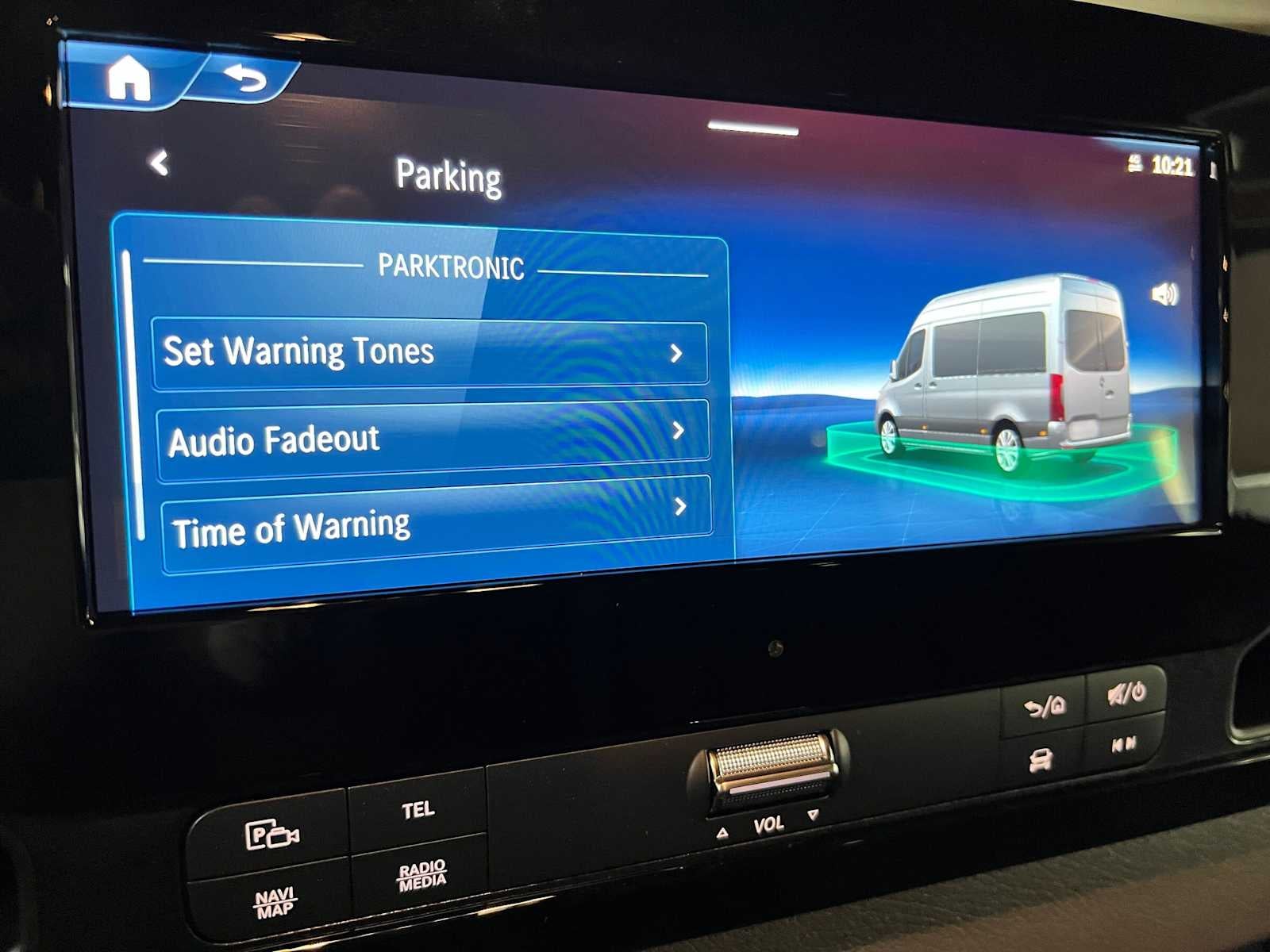 2026 Mercedes-Benz Sprinter Passenger 2500 Standard Roof I4 Diesel HO 144 AWD