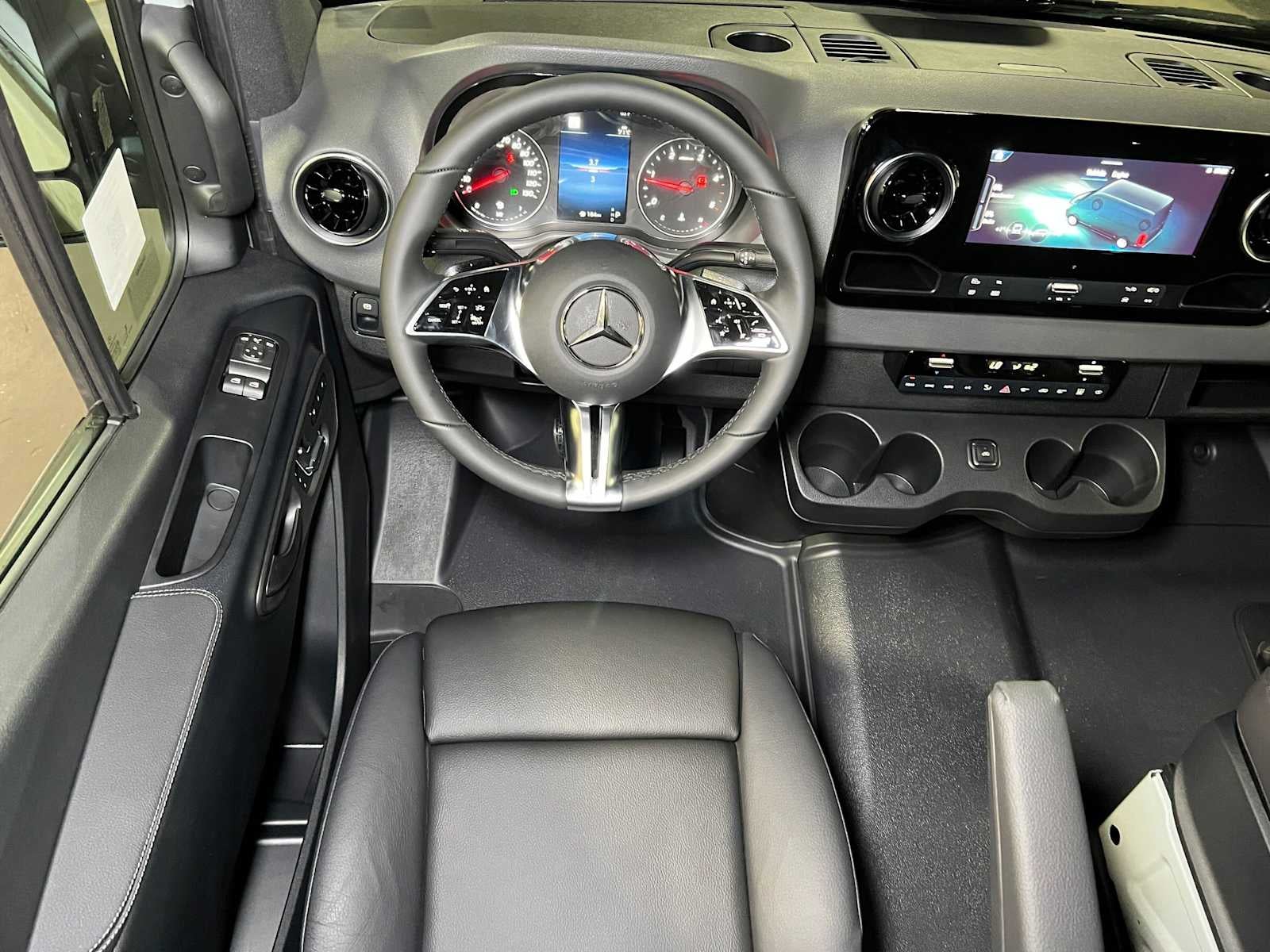 2026 Mercedes-Benz Sprinter Passenger 2500 Standard Roof I4 Diesel HO 144 AWD