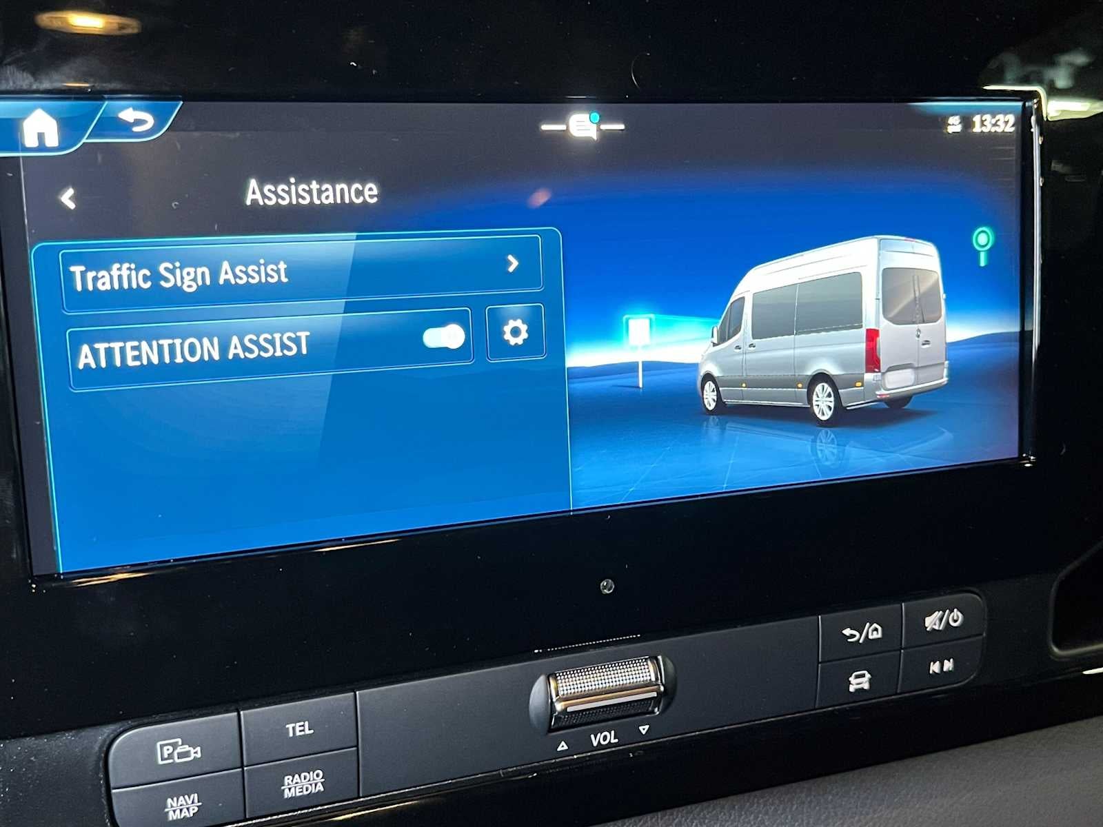 2026 Mercedes-Benz Sprinter Passenger Van 2500 Standard Roof I4 Diesel HO 144 AWD