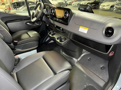 2026 Mercedes-Benz Sprinter Passenger 2500 Standard Roof I4 Diesel HO 144 AWD