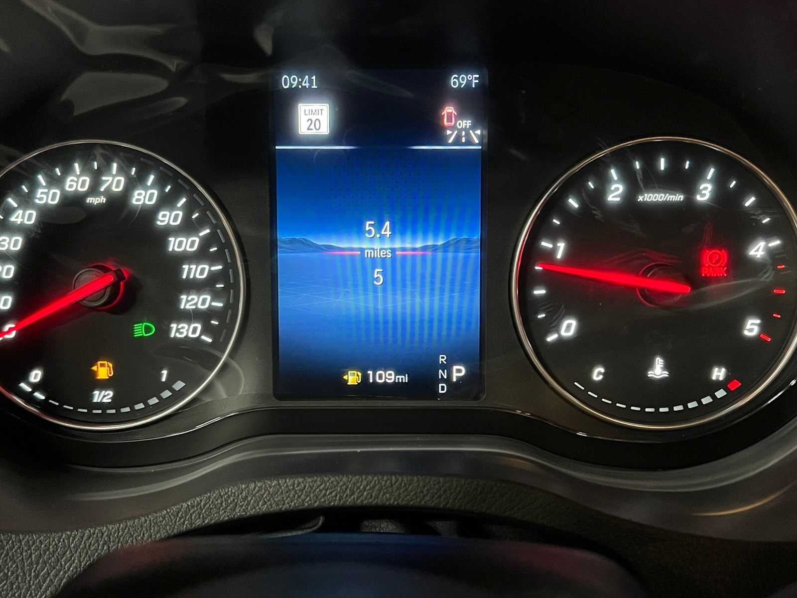 2026 Mercedes-Benz Sprinter Passenger 2500 Standard Roof I4 Diesel HO 144 AWD