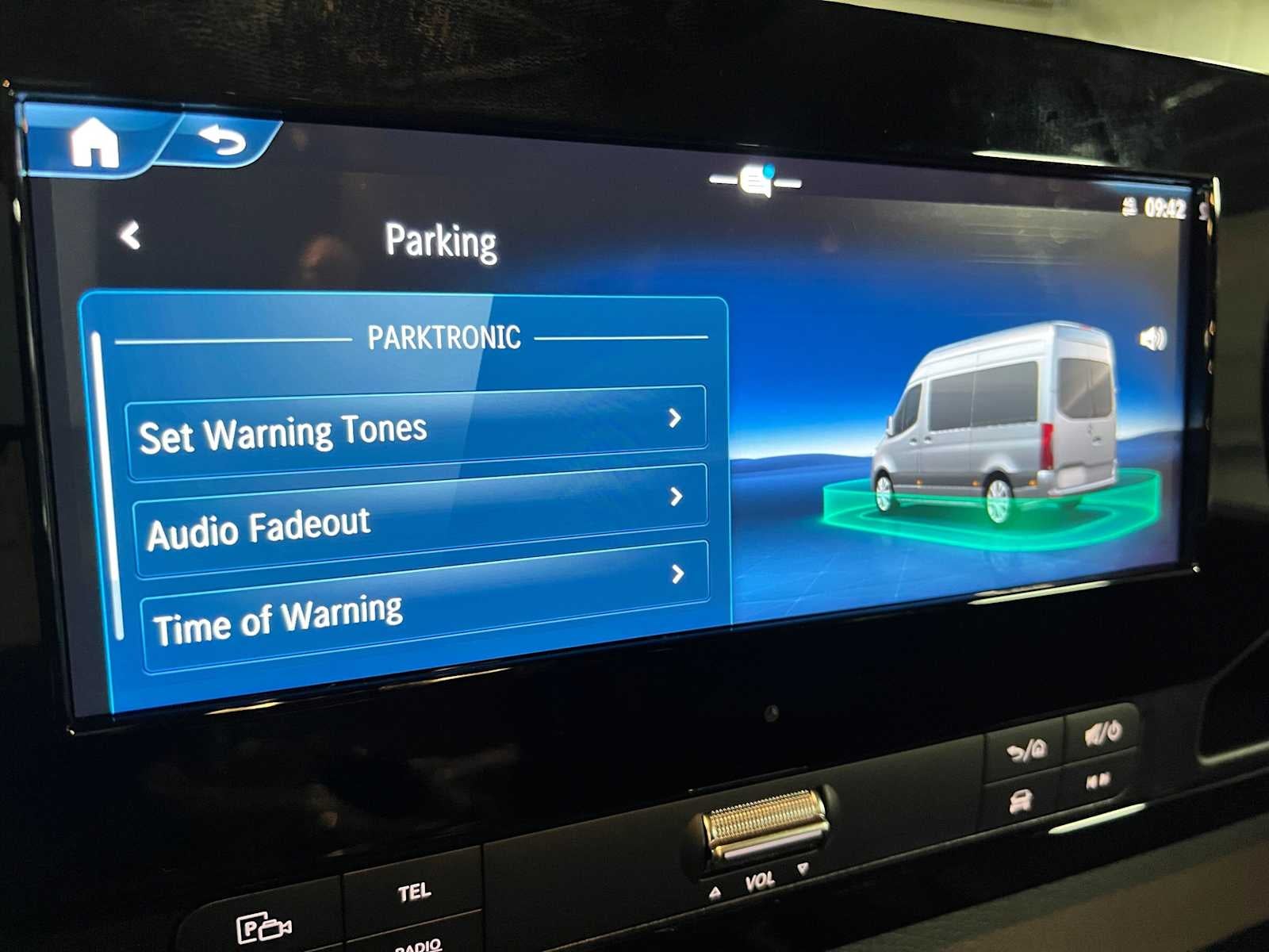 2026 Mercedes-Benz Sprinter Passenger 2500 Standard Roof I4 Diesel HO 144 AWD