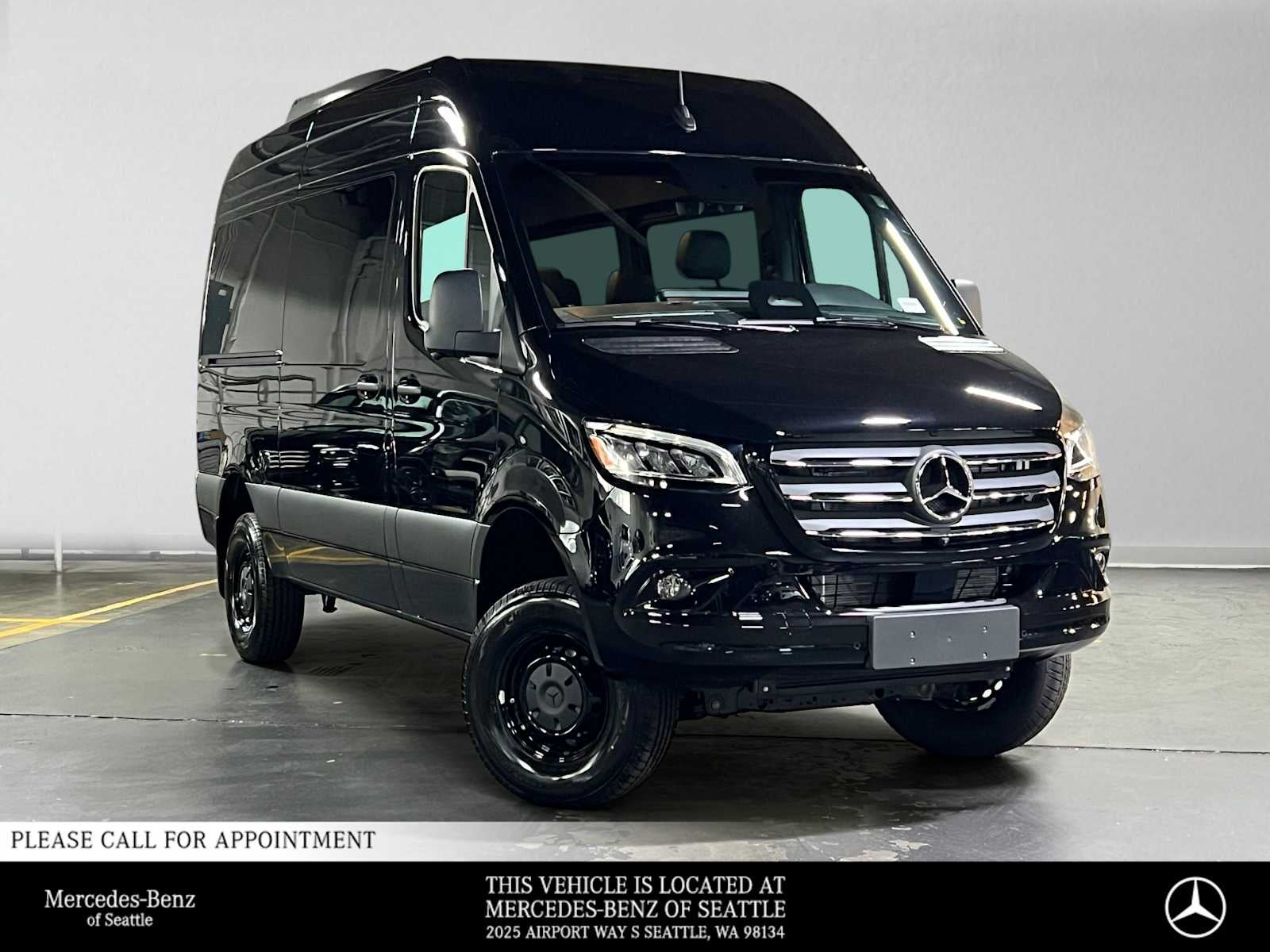 2026 Mercedes-Benz Sprinter Passenger 2500 Standard Roof I4 Diesel HO 144 AWD