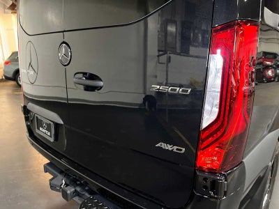 2026 Mercedes-Benz Sprinter Passenger 2500 Standard Roof I4 Diesel HO 144 AWD