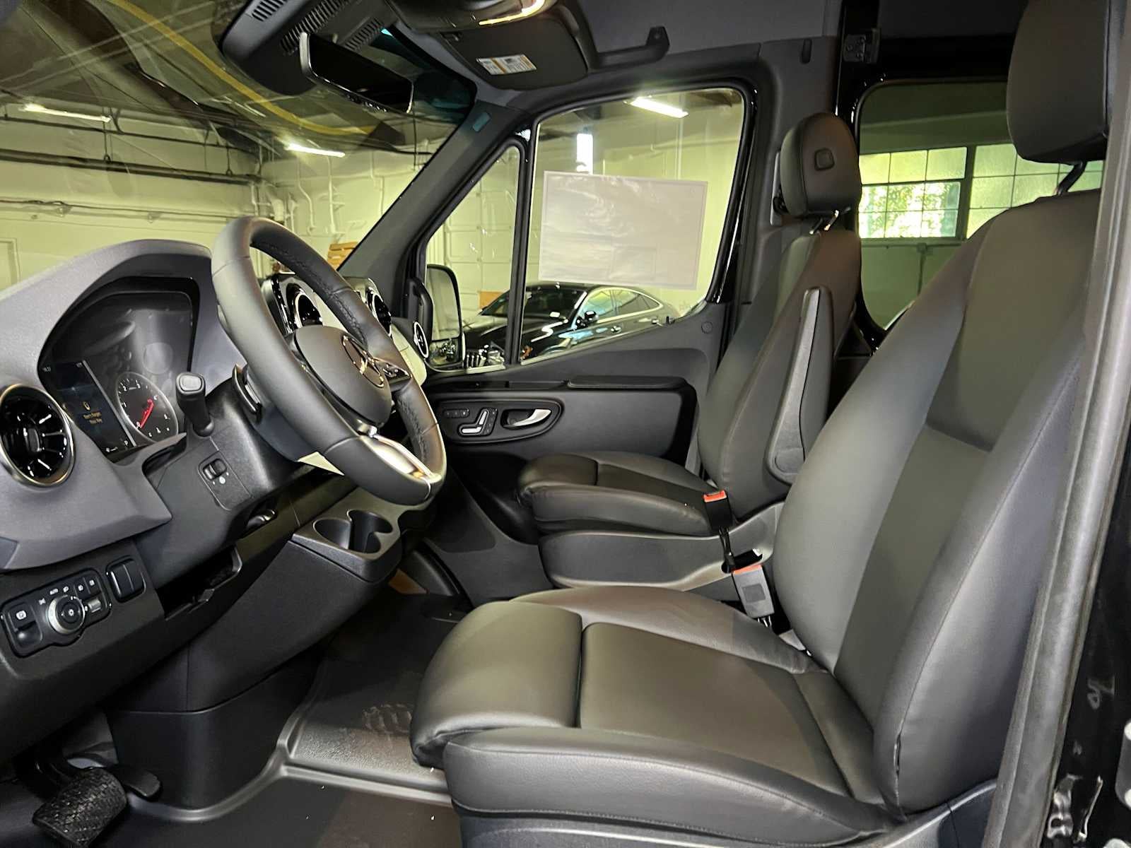 2026 Mercedes-Benz Sprinter Passenger 2500 Standard Roof I4 Diesel HO 144 AWD