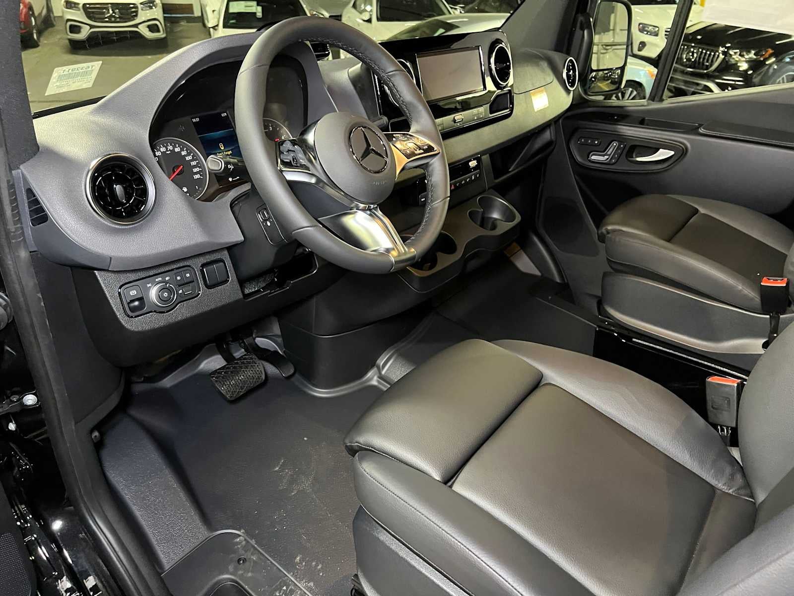 2026 Mercedes-Benz Sprinter Passenger 2500 Standard Roof I4 Diesel HO 144 AWD