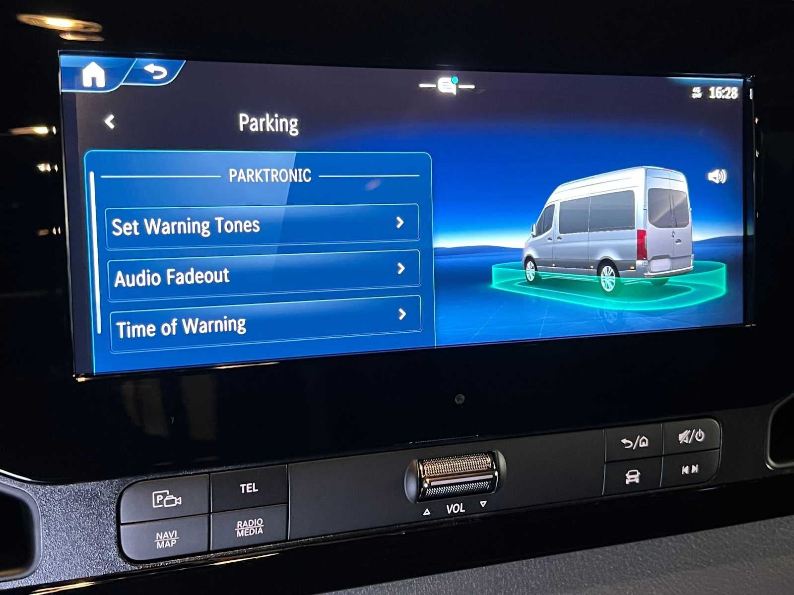 2026 Mercedes-Benz Sprinter Passenger 2500 Standard Roof I4 Diesel HO 144 AWD