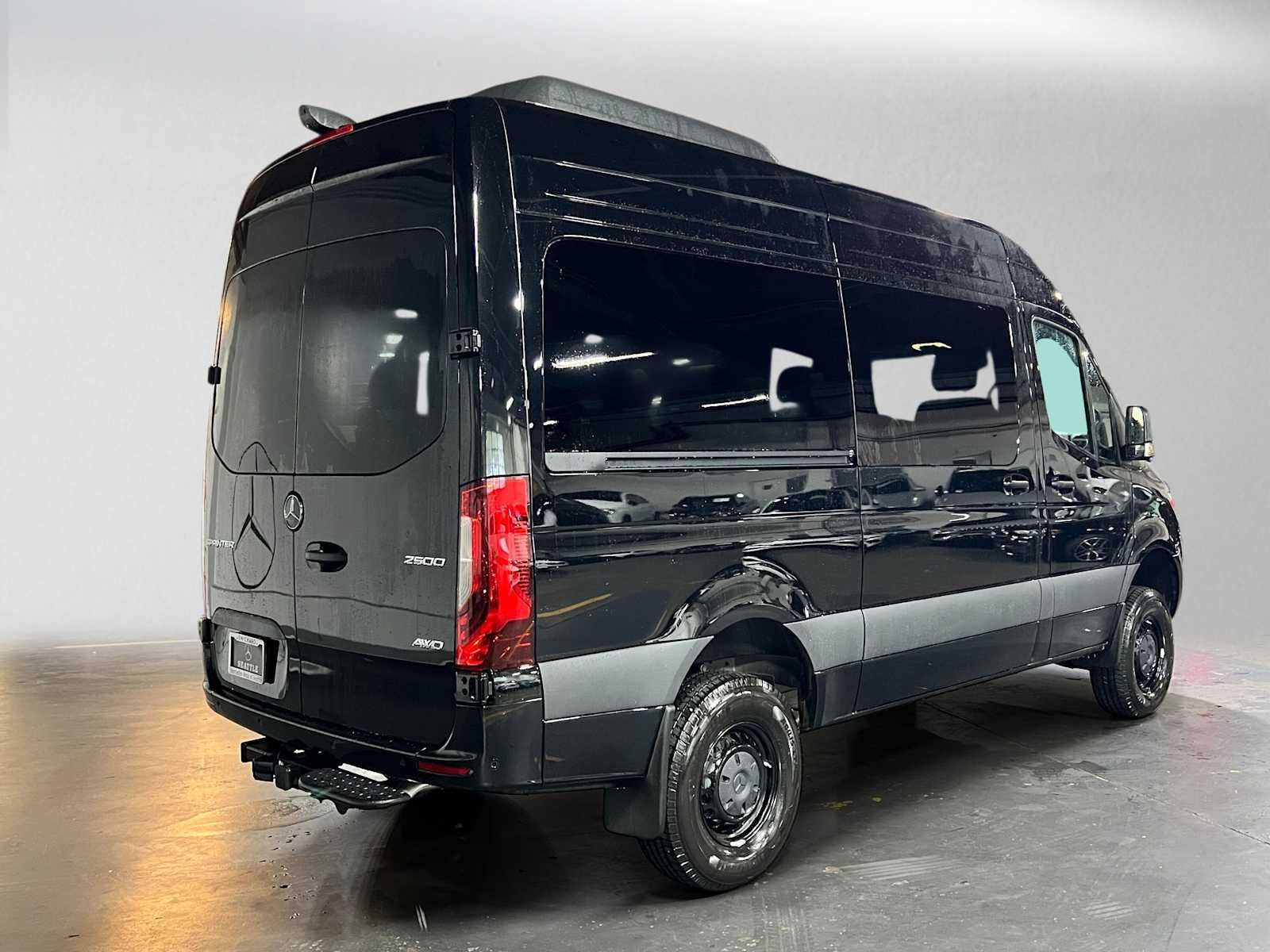 2026 Mercedes-Benz Sprinter Passenger 2500 Standard Roof I4 Diesel HO 144 AWD