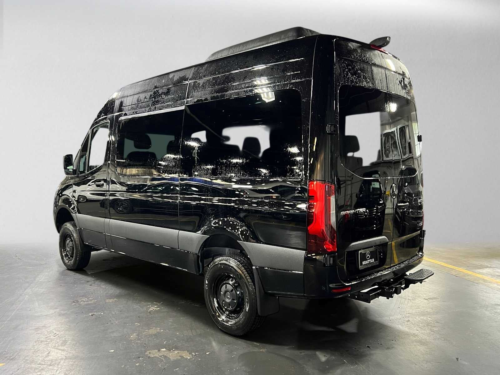 2026 Mercedes-Benz Sprinter Passenger 2500 Standard Roof I4 Diesel HO 144 AWD