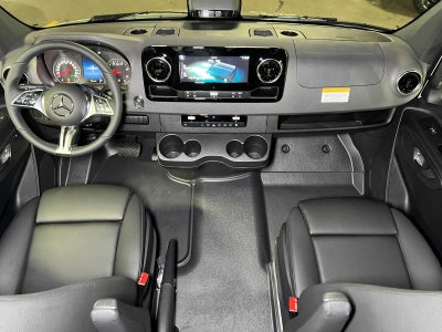 2026 Mercedes-Benz Sprinter Passenger 2500 Standard Roof I4 Diesel HO 144 AWD
