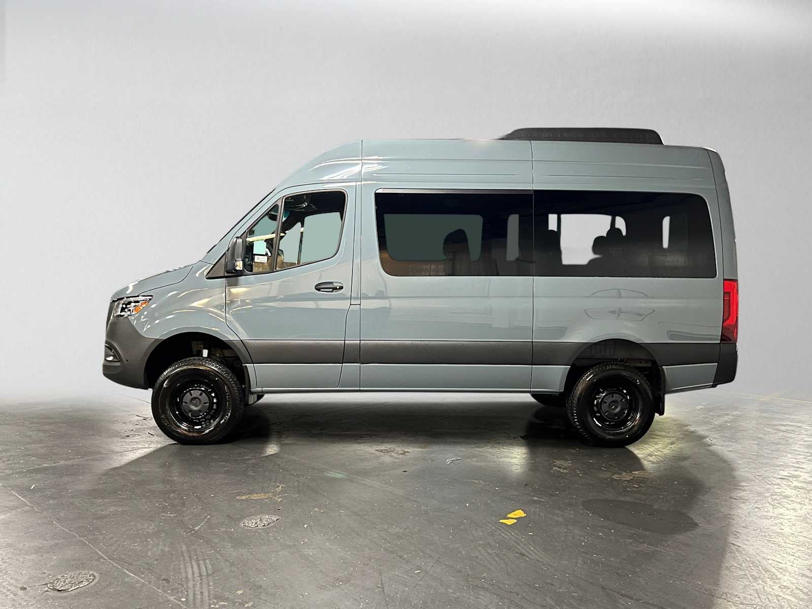 2026 Mercedes-Benz Sprinter Passenger 2500 Standard Roof I4 Diesel HO 144 AWD