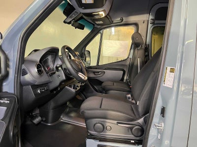 2026 Mercedes-Benz Sprinter Passenger 2500 Standard Roof I4 Diesel HO 144 AWD