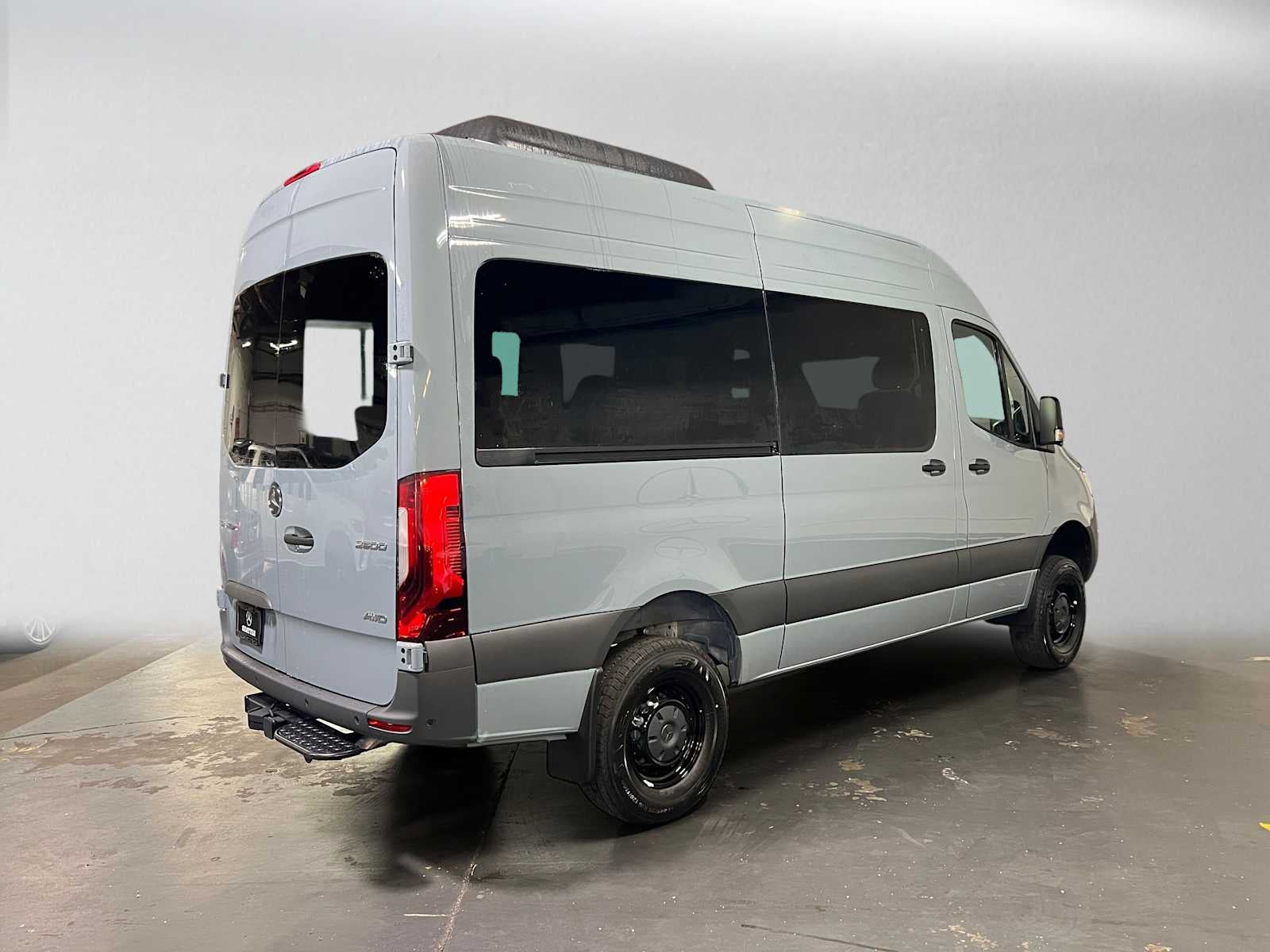 2026 Mercedes-Benz Sprinter Passenger 2500 Standard Roof I4 Diesel HO 144 AWD