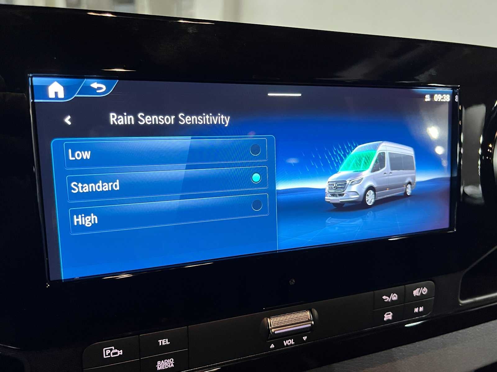2026 Mercedes-Benz Sprinter Passenger 2500 Standard Roof I4 Diesel HO 144 AWD