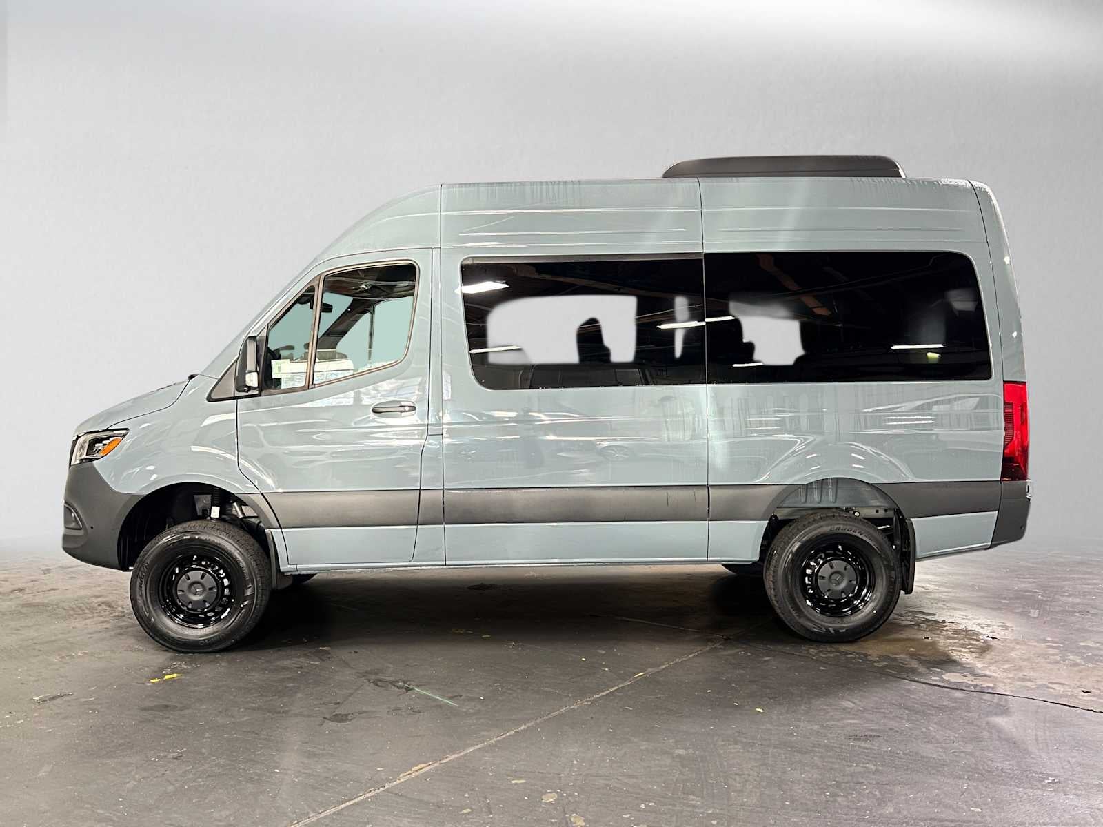 2026 Mercedes-Benz Sprinter Passenger 2500 Standard Roof I4 Diesel HO 144 AWD