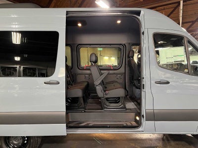 2026 Mercedes-Benz Sprinter Passenger 2500 Standard Roof I4 Diesel HO 144 AWD