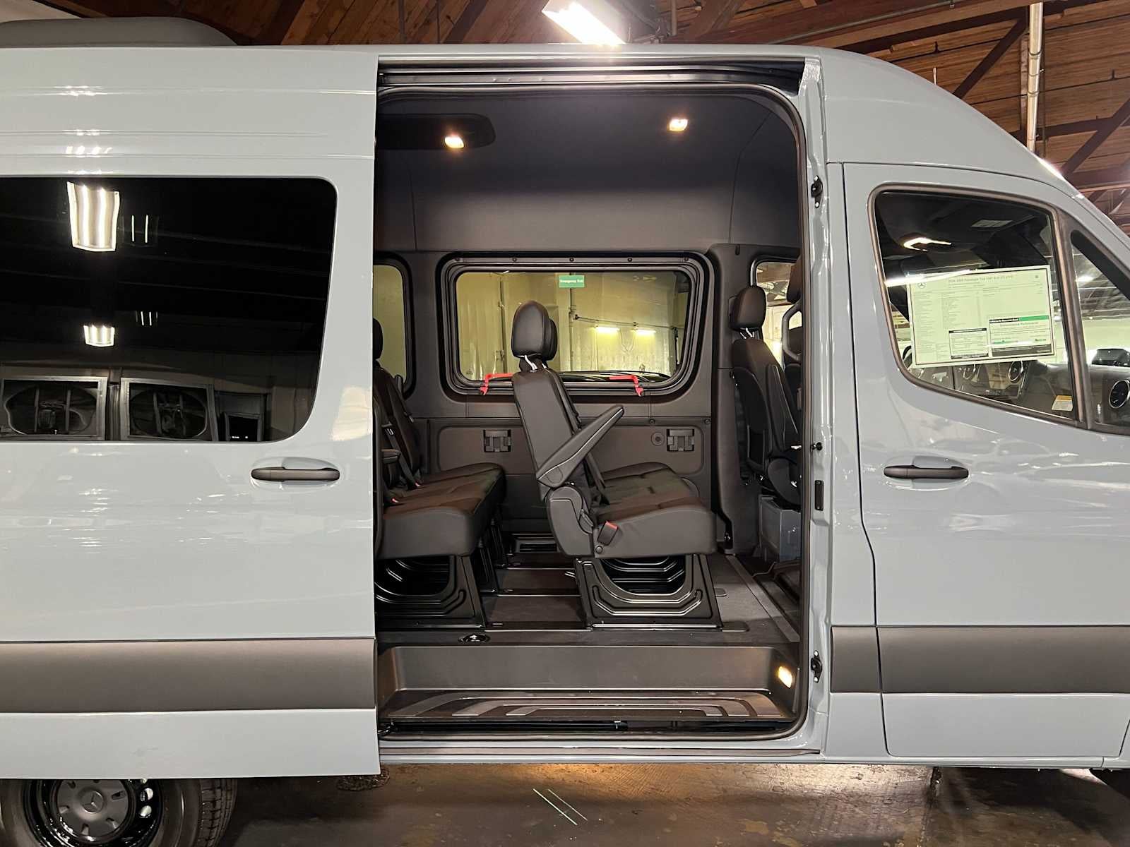 2026 Mercedes-Benz Sprinter Passenger 2500 Standard Roof I4 Diesel HO 144 AWD
