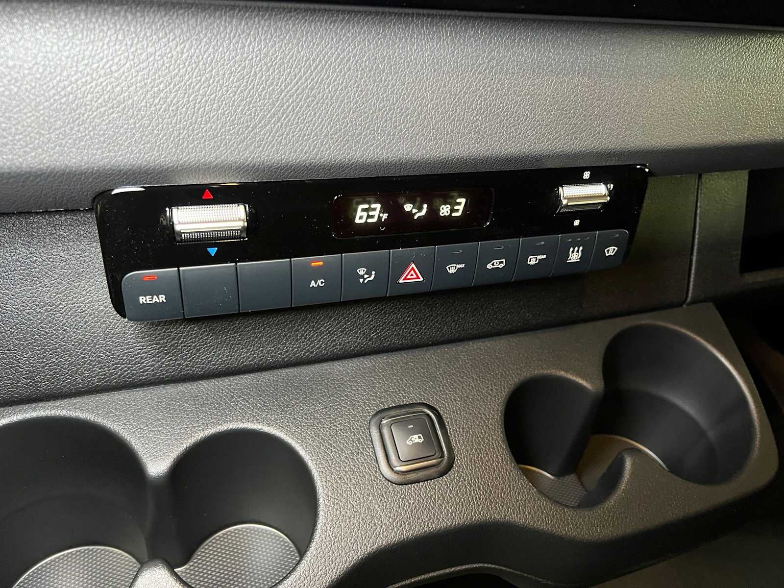 2026 Mercedes-Benz Sprinter Passenger 2500 Standard Roof I4 Diesel HO 144 AWD