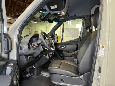 2026 Mercedes-Benz Sprinter Passenger Van 2500 Standard Roof I4 Diesel HO 144 AWD