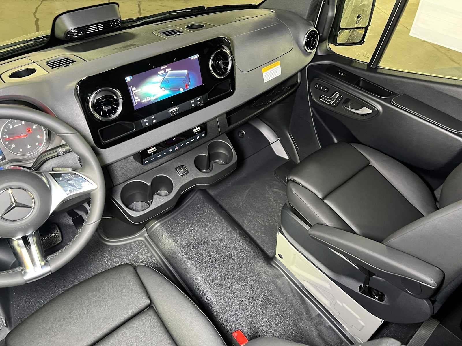 2026 Mercedes-Benz Sprinter Passenger Van 2500 Standard Roof I4 Diesel HO 144 AWD