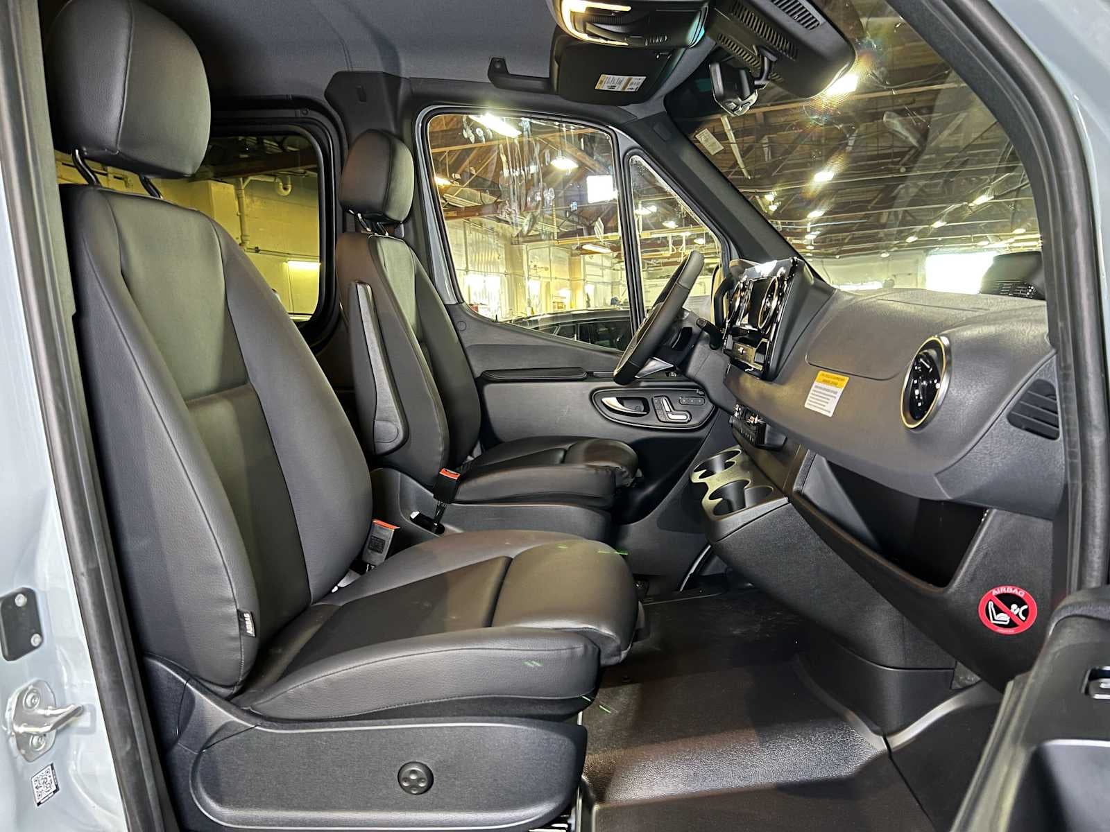 2026 Mercedes-Benz Sprinter Passenger 2500 Standard Roof I4 Diesel HO 144 AWD