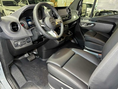 2026 Mercedes-Benz Sprinter Passenger 2500 Standard Roof I4 Diesel HO 144 AWD