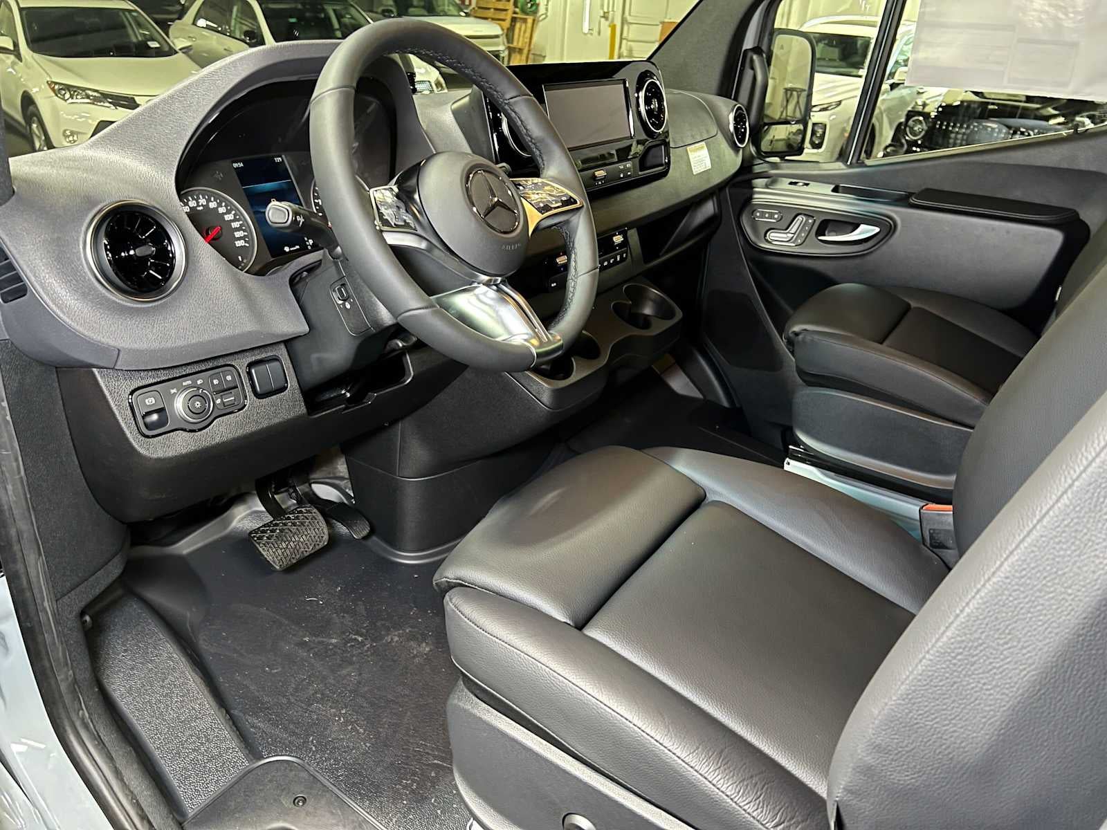 2026 Mercedes-Benz Sprinter Passenger 2500 Standard Roof I4 Diesel HO 144 AWD