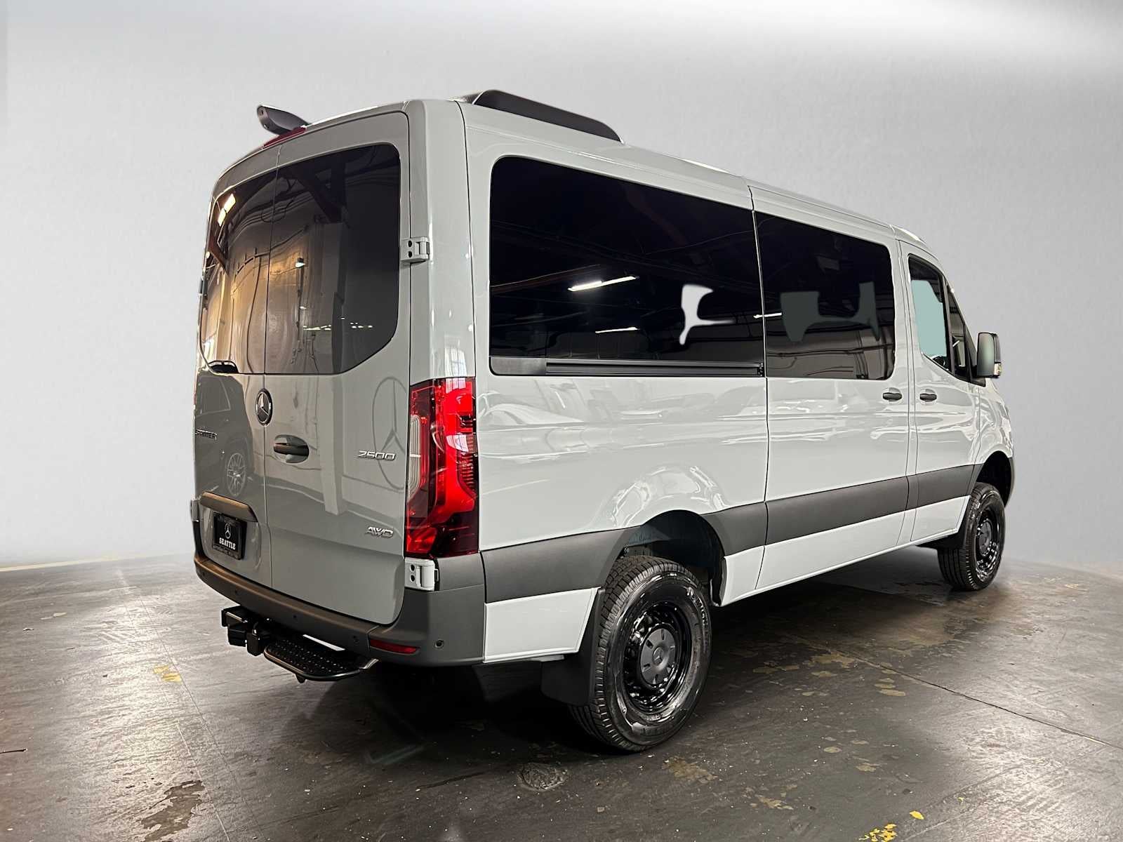 2026 Mercedes-Benz Sprinter Passenger 2500 Standard Roof I4 Diesel HO 144 AWD